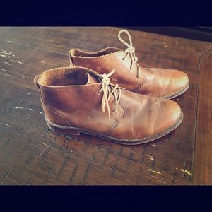 Men’s brown trendy boots. Excellent condition.